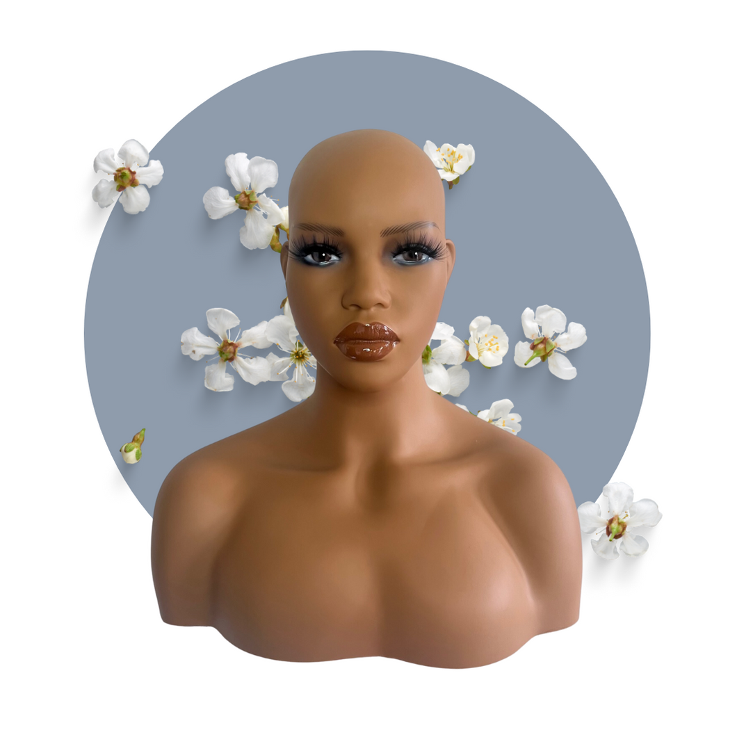 Mannequin Bust Glam Deal